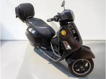 PIAGGIO GTS 125 VESPA