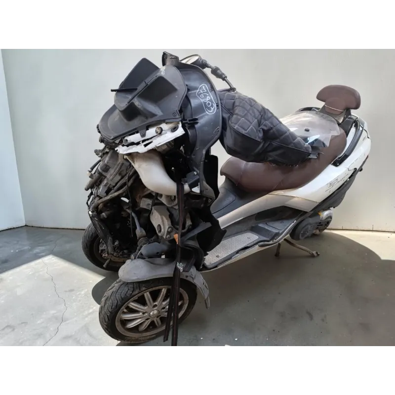 PIAGGIO MP3 500