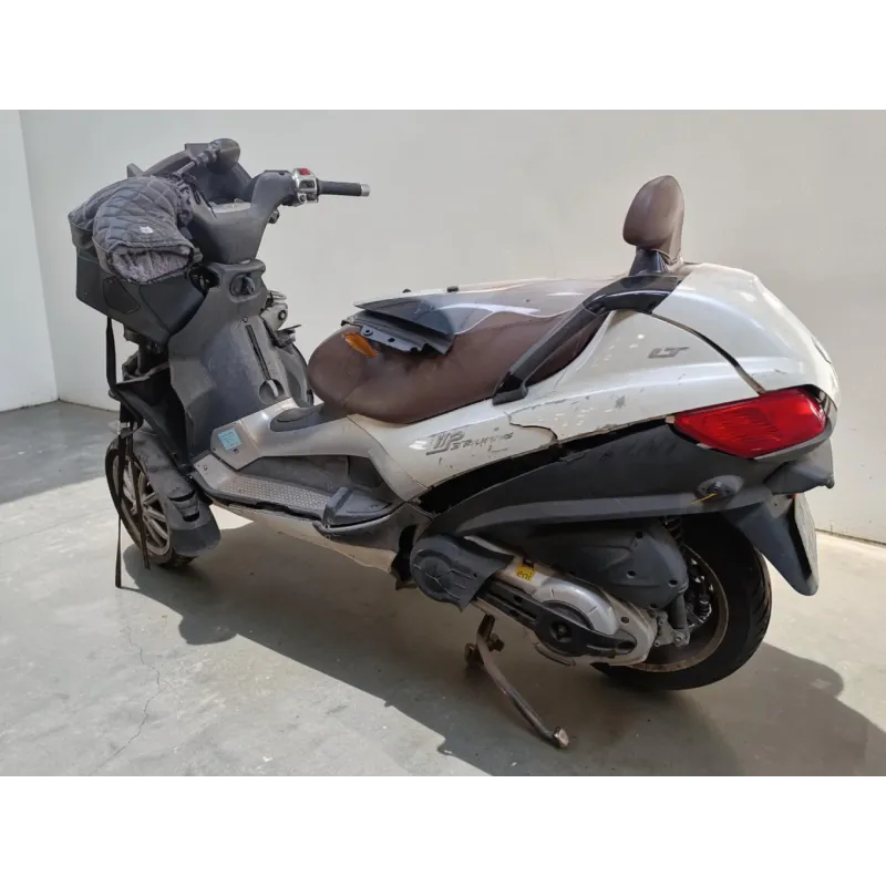 PIAGGIO MP3 500