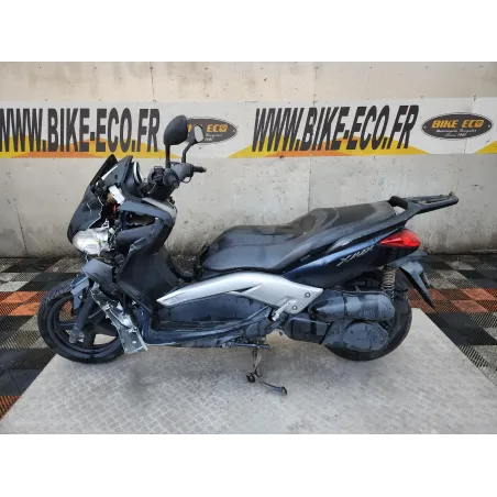 YAMAHA YP250R XMAX
