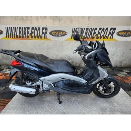 YAMAHA YP250R XMAX