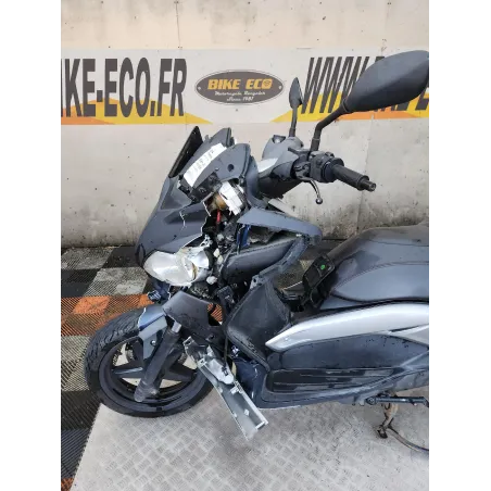 YAMAHA YP250R XMAX