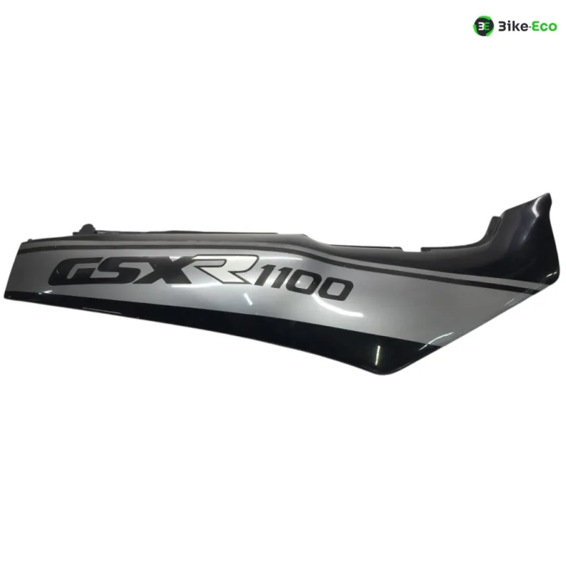 Cache carenage coque arriere droit SUZUKI GSXR 750 1991