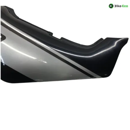Cache carenage coque arriere droit SUZUKI GSXR 750 1991