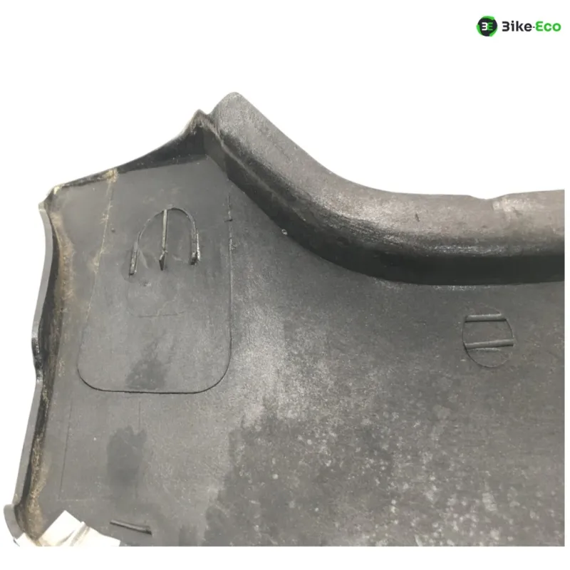 Cache carenage coque arriere droit SUZUKI GSXR 750 1991