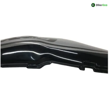 Cache carenage coque arriere gauche SUZUKI GSXR 750 1991