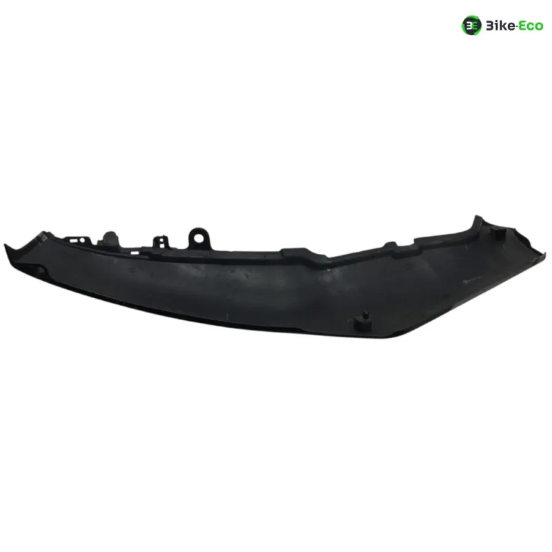 Cache carenage coque arriere gauche SUZUKI GSXR 750 1991