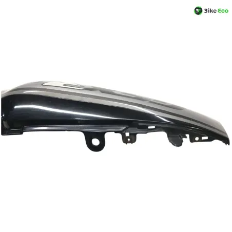 Cache carenage coque arriere droit SUZUKI GSXR 750 1991