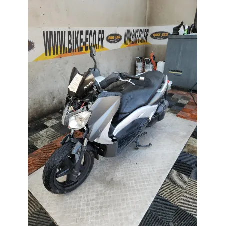 YAMAHA YP 250 R