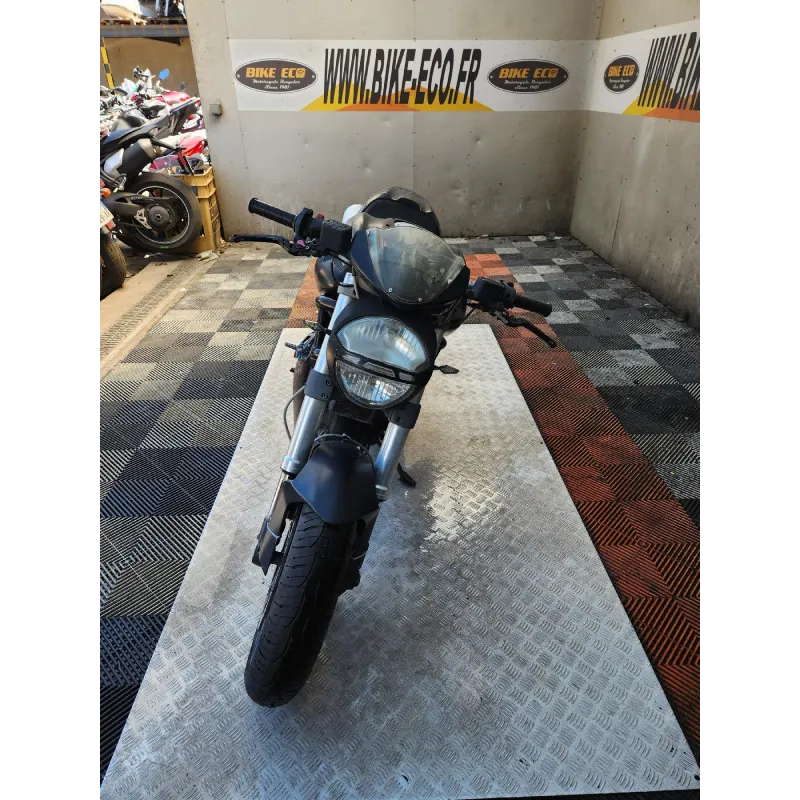 DUCATI MONSTER 696