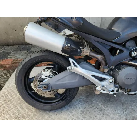 DUCATI MONSTER 696