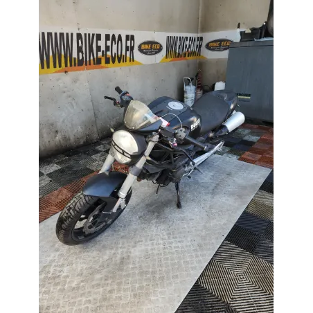 DUCATI MONSTER 696