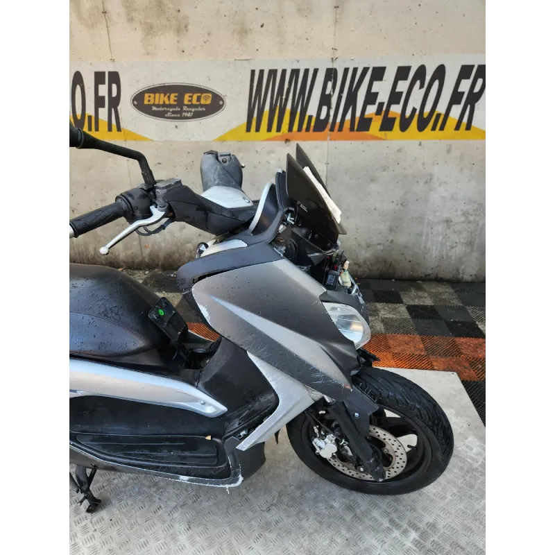YAMAHA YP 250 R