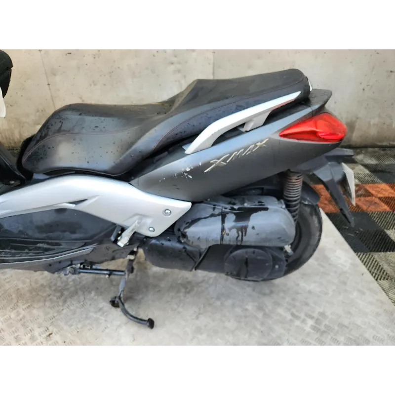 YAMAHA YP 250 R