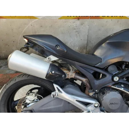 DUCATI MONSTER 696