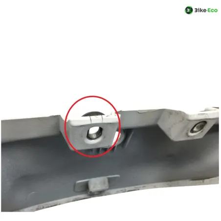 Cache jonction coque arriere HONDA MVX 250 F 1983-1984