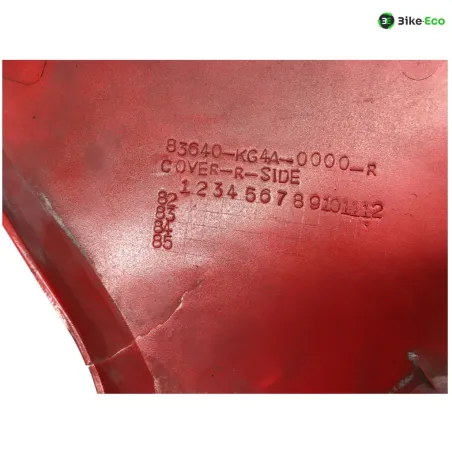Cache carenage coque arriere droit HONDA MVX 250 F 1983-1984
