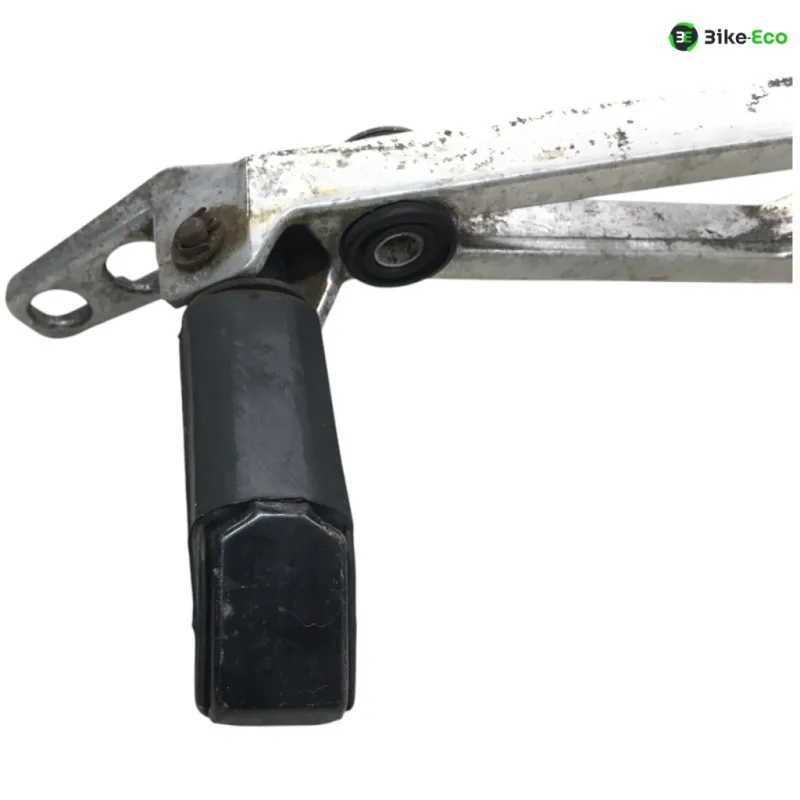 Platine avant gauche HONDA MVX 250 F 1983-1984