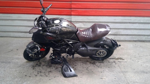 DUCATI 1200 DIAVEL