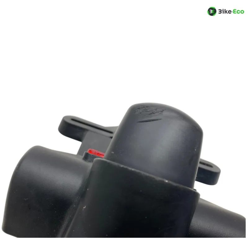 Support de plaque et eclairage YAMAHA YZF 125 R 2025-2026