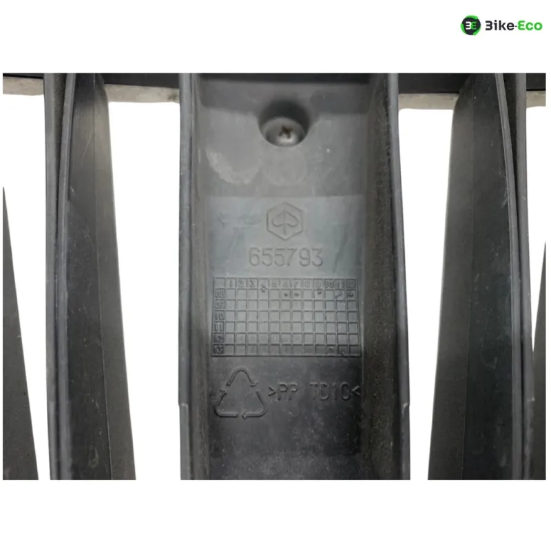 Grille de radiateur PIAGGIO MP3 400 2007-2011