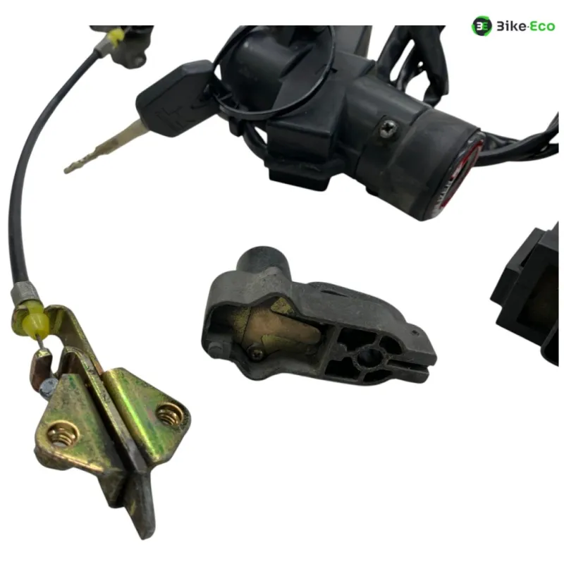 Jeu de serrure contacteur a cle code KAWASAKI Z 750 S 2004-2006