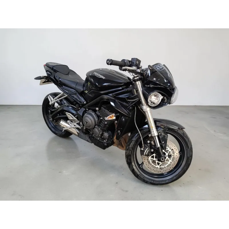 TRIUMPH STREET TRIPLE S 660