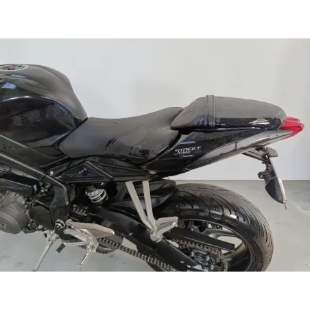 TRIUMPH STREET TRIPLE S 660