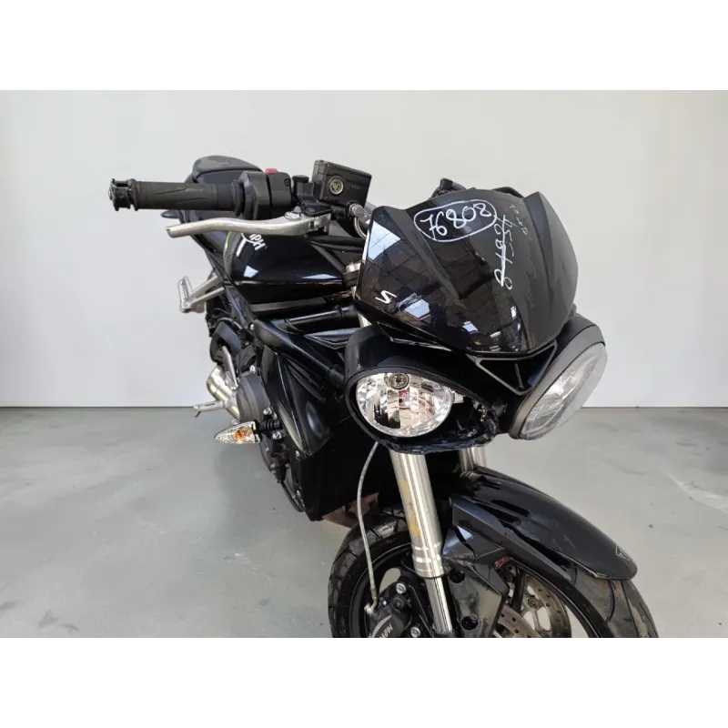 TRIUMPH STREET TRIPLE S 660