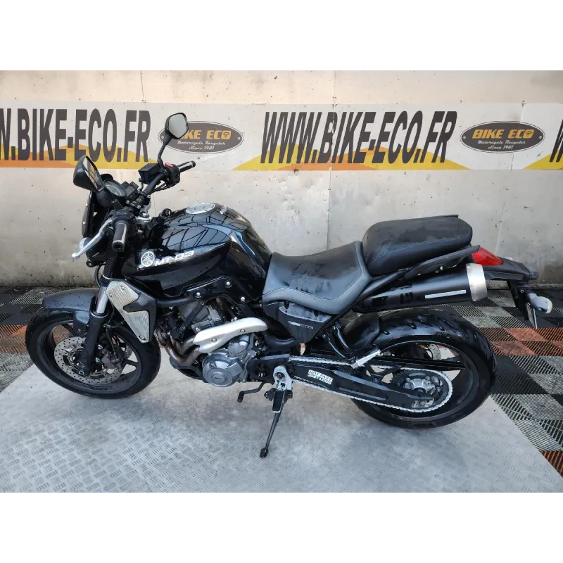 YAMAHA MT03 660