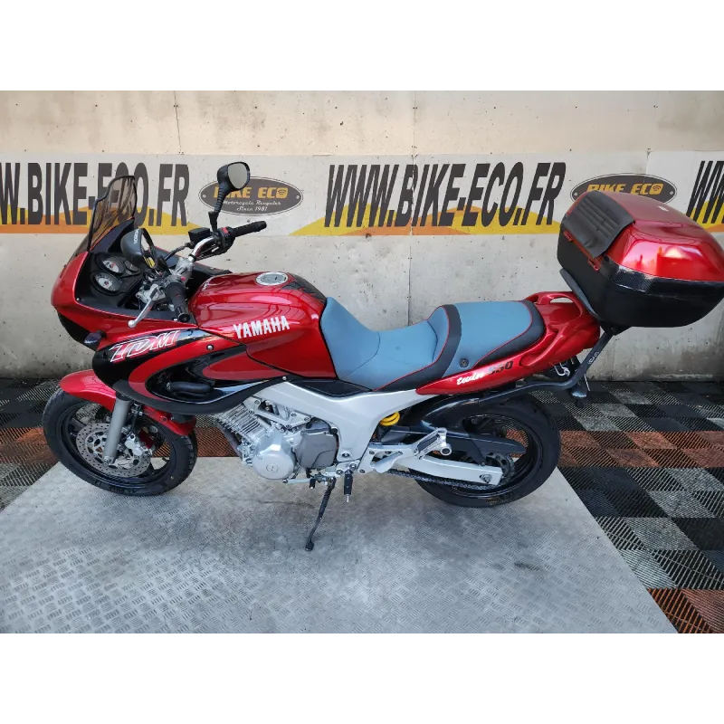 YAMAHA TDM 850