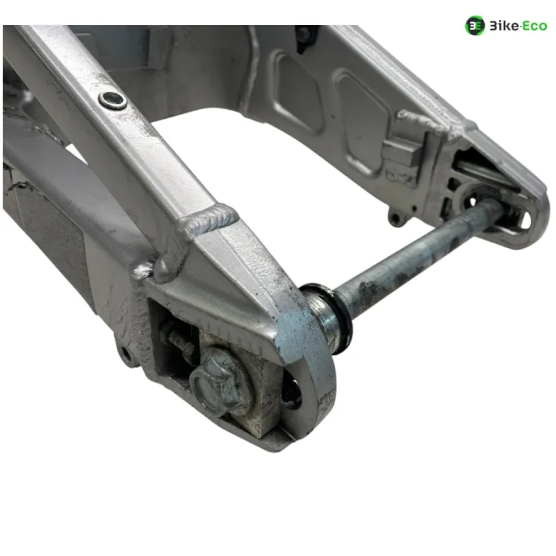 Bras oscillant KAWASAKI KLE 650 2011-2014 VERSYS
