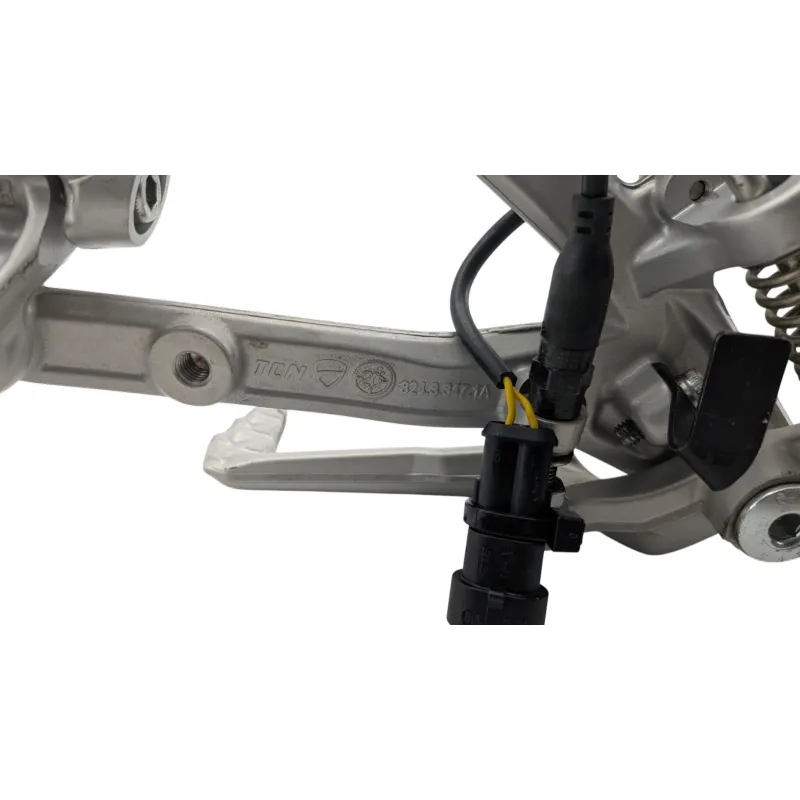 Platine avant droite DUCATI PANIGALE V4 S ABS 2020 - 2021