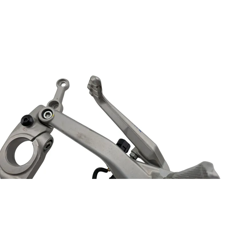 Platine avant droite DUCATI PANIGALE V4 S ABS 2020 - 2021