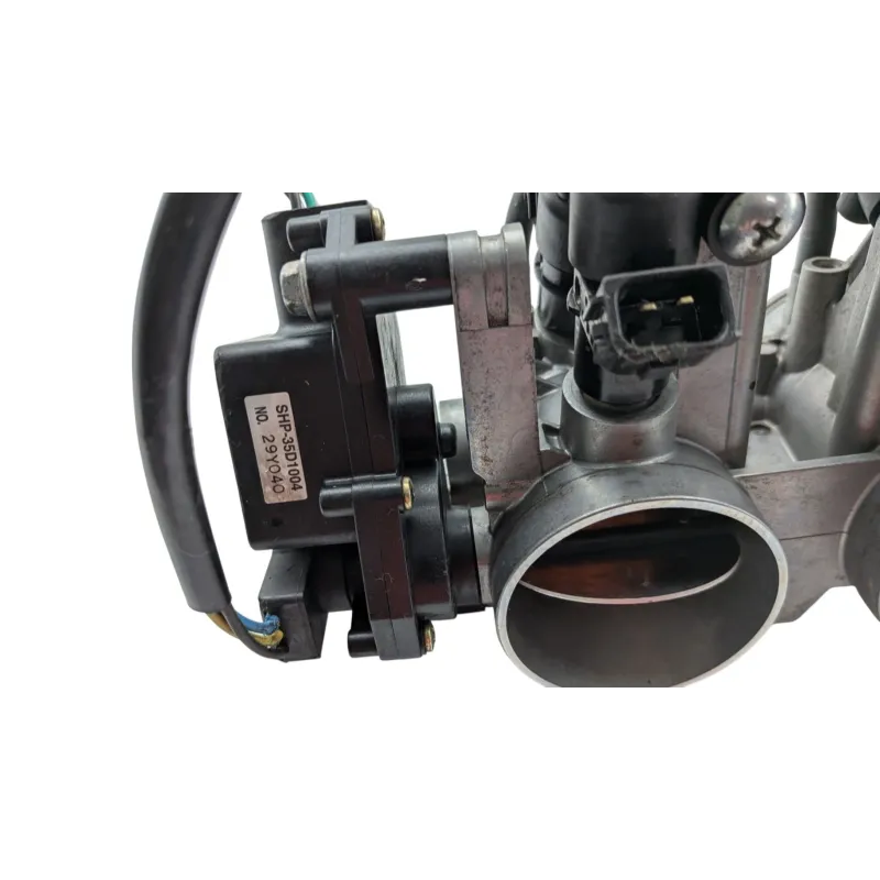 Rampe d'injection SUZUKI GSXR 1000 2005 - 2006