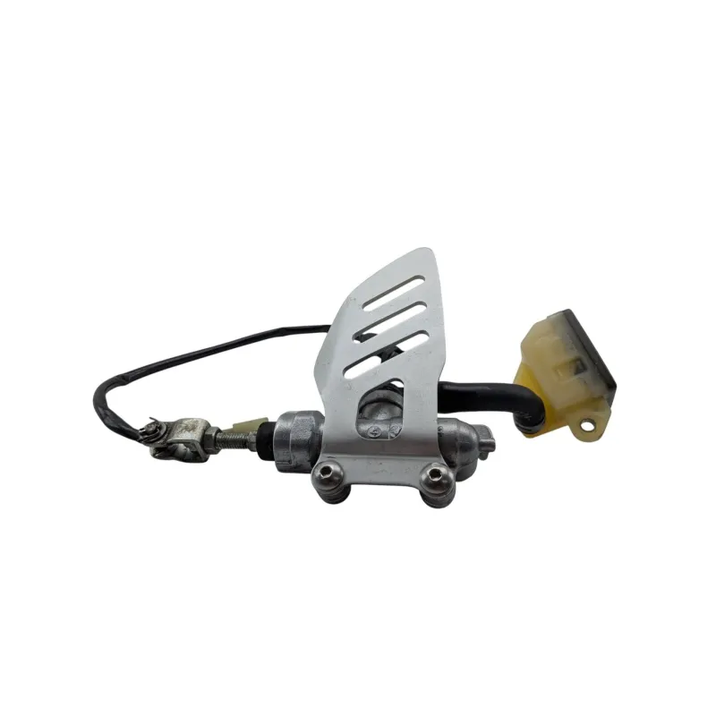 Maitre cylindre frein arriere SUZUKI GSXR 1000 2005 - 2006