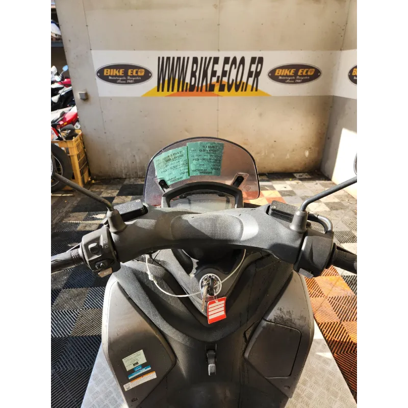 YAMAHA MW 125 TRITY