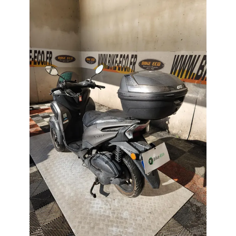 YAMAHA MW 125 TRITY