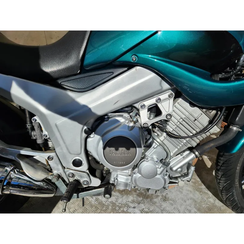 YAMAHA TDM 850