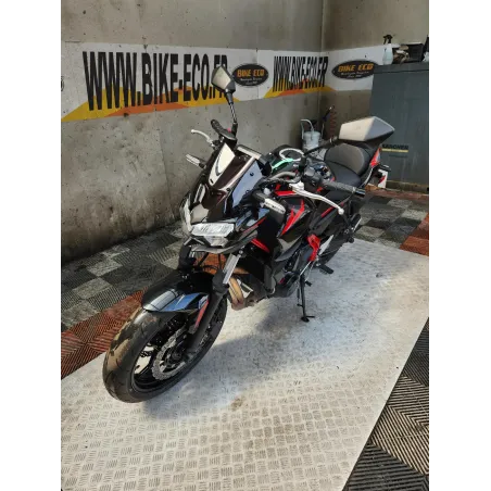 KAWASAKI Z 650 .