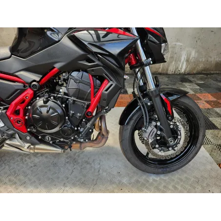 KAWASAKI Z 650 .