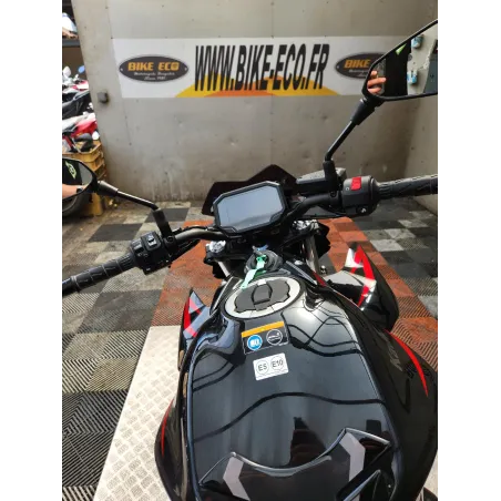 KAWASAKI Z 650 .