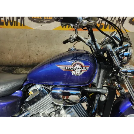 HONDA VFC 750