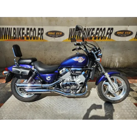 HONDA VFC 750