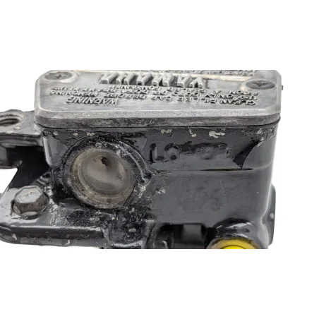 Maitre cylindre frein avant YAMAHA VMAX 1200 1985 - 2002