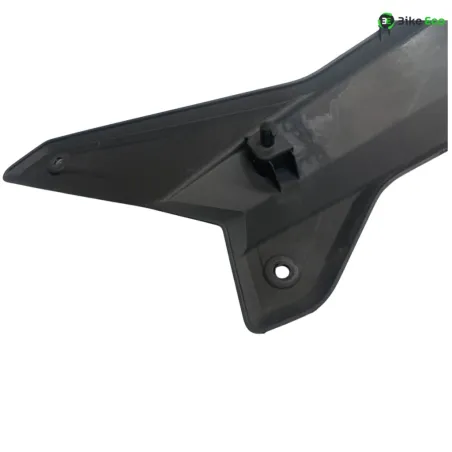 Cache carenage sous selle droit YAMAHA XP 530 2012-2014 TMAX ABS