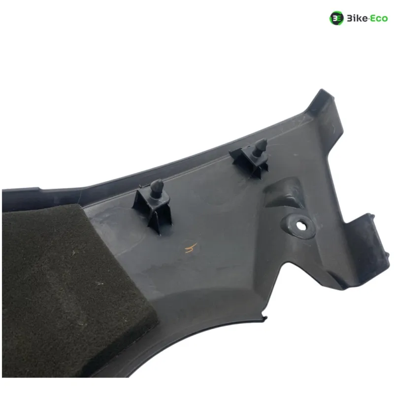 Cache carenage sous selle droit YAMAHA XP 530 2012-2014 TMAX ABS