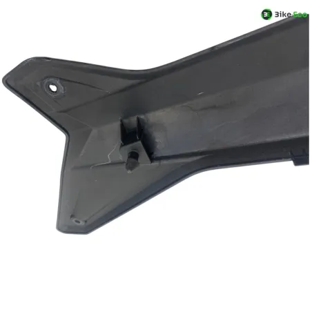 Cache carenage sous selle gauche YAMAHA XP 530 2012-2014 TMAX ABS