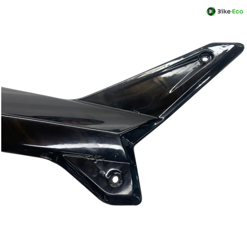 Cache carenage sous selle droit YAMAHA XP 530 2012-2014 TMAX ABS