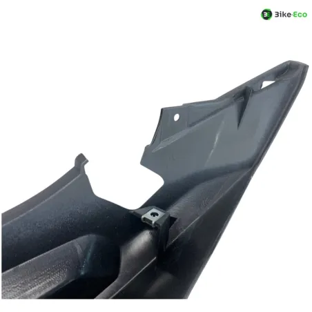 Cache carenage coque arriere droit YAMAHA XP 530 2012-2014 TMAX ABS